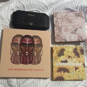 Eyeshadow palette bundle